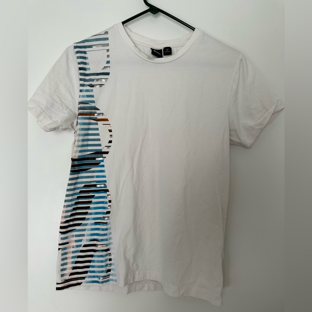Hugo Boss T-shirt size S good condition
